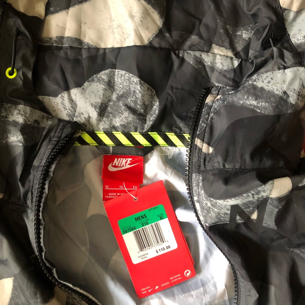 Nike windbreaker